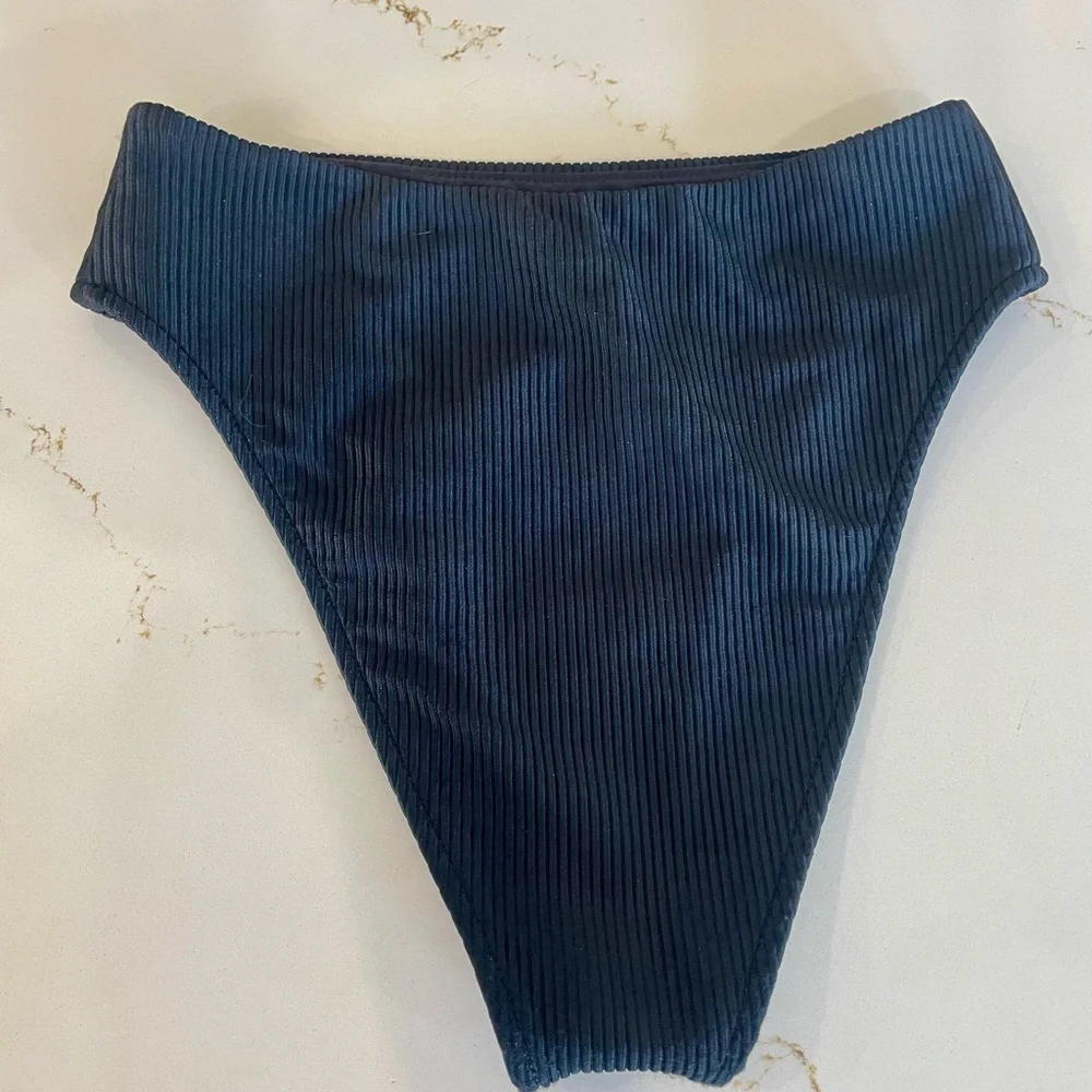 Frankie's Bikinis Jenna Black Ribbed Bottoms